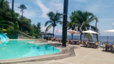 アニラオ ホテル