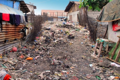 マニラ 治安 スラム