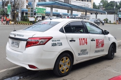 マニラ 空港 タクシー