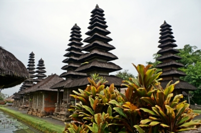 インドネシア旅行 予算